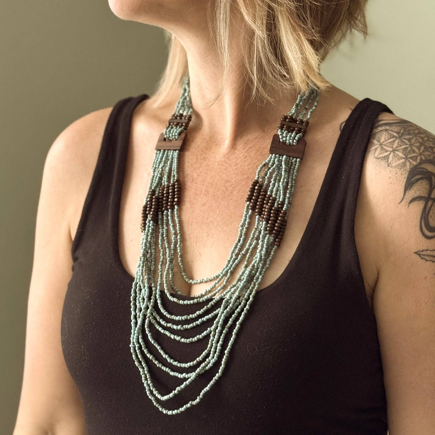 Suzie Blue Canada - Beaded Necklace with Wood Detail: Cream