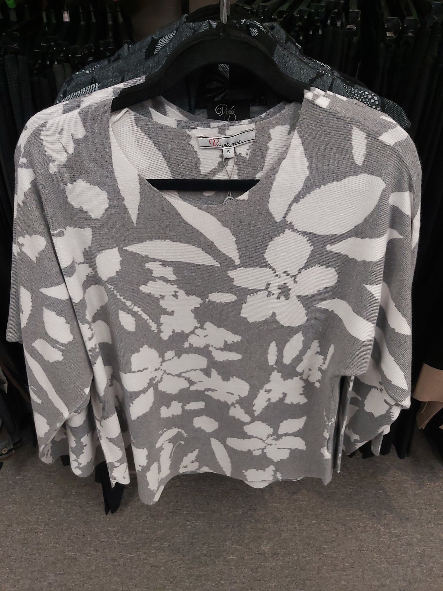 VARIATIONS PRINT KNITS