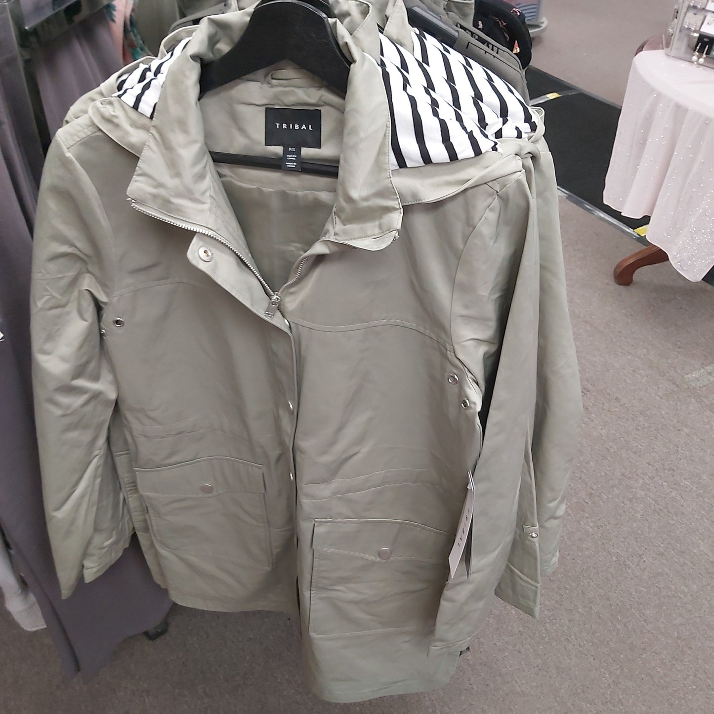 Tribal 4879029382399