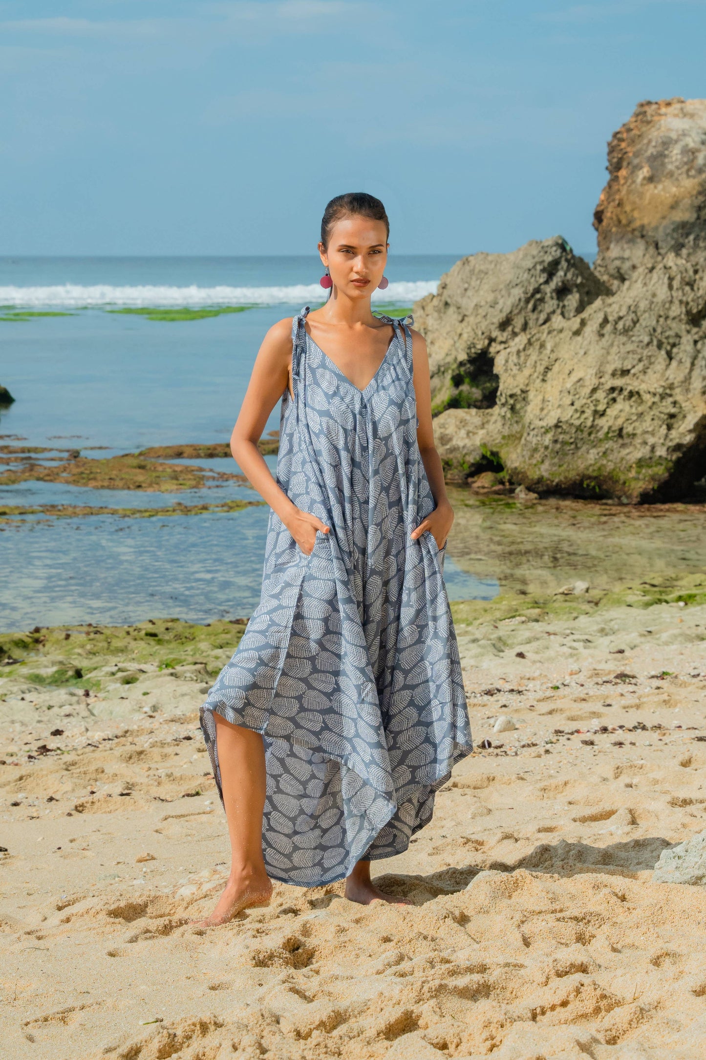 Suzie Blue Canada - Leaf Print Romper - Grey & White