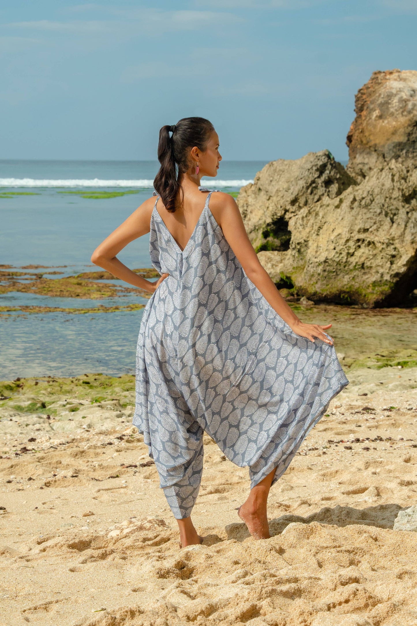 Suzie Blue Canada - Leaf Print Romper - Grey & White