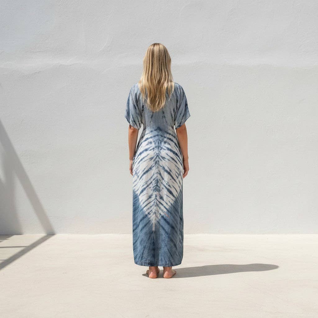 Suzie Blue Canada - Tie Dye Maxi Dress With V-Neckline