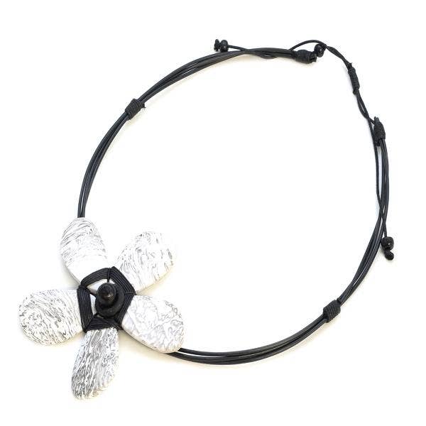 Suzie Blue Canada - Large Wooden Flower Necklace: Black