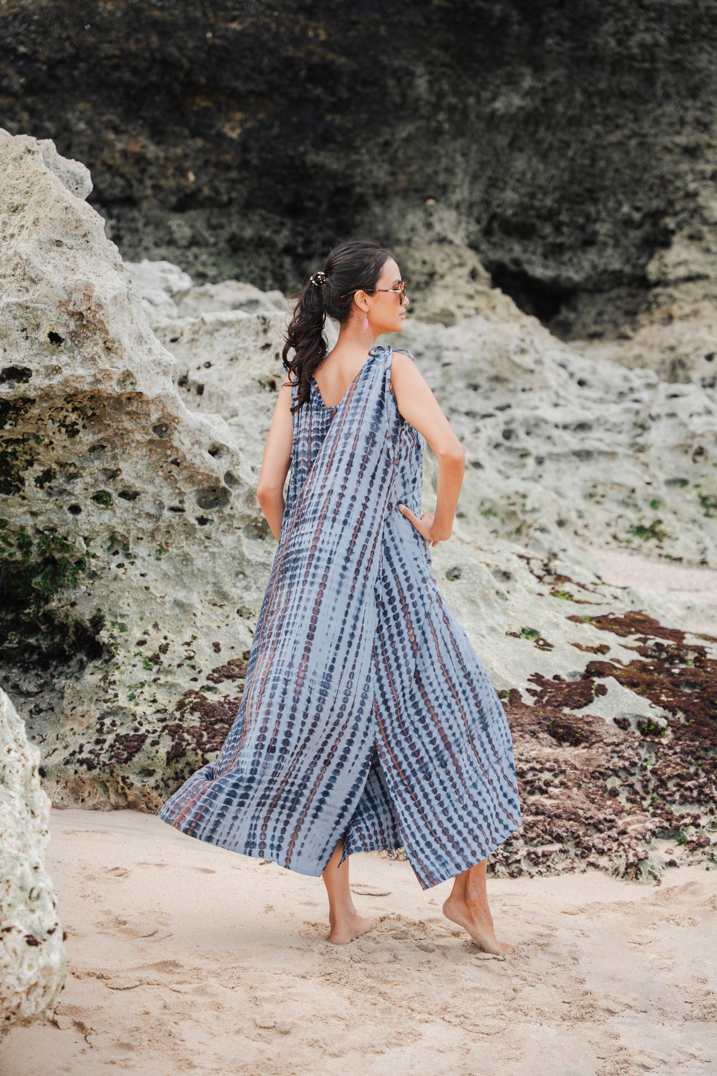 Suzie Blue Canada - Simple Bone Tie Dye Dress - Grey