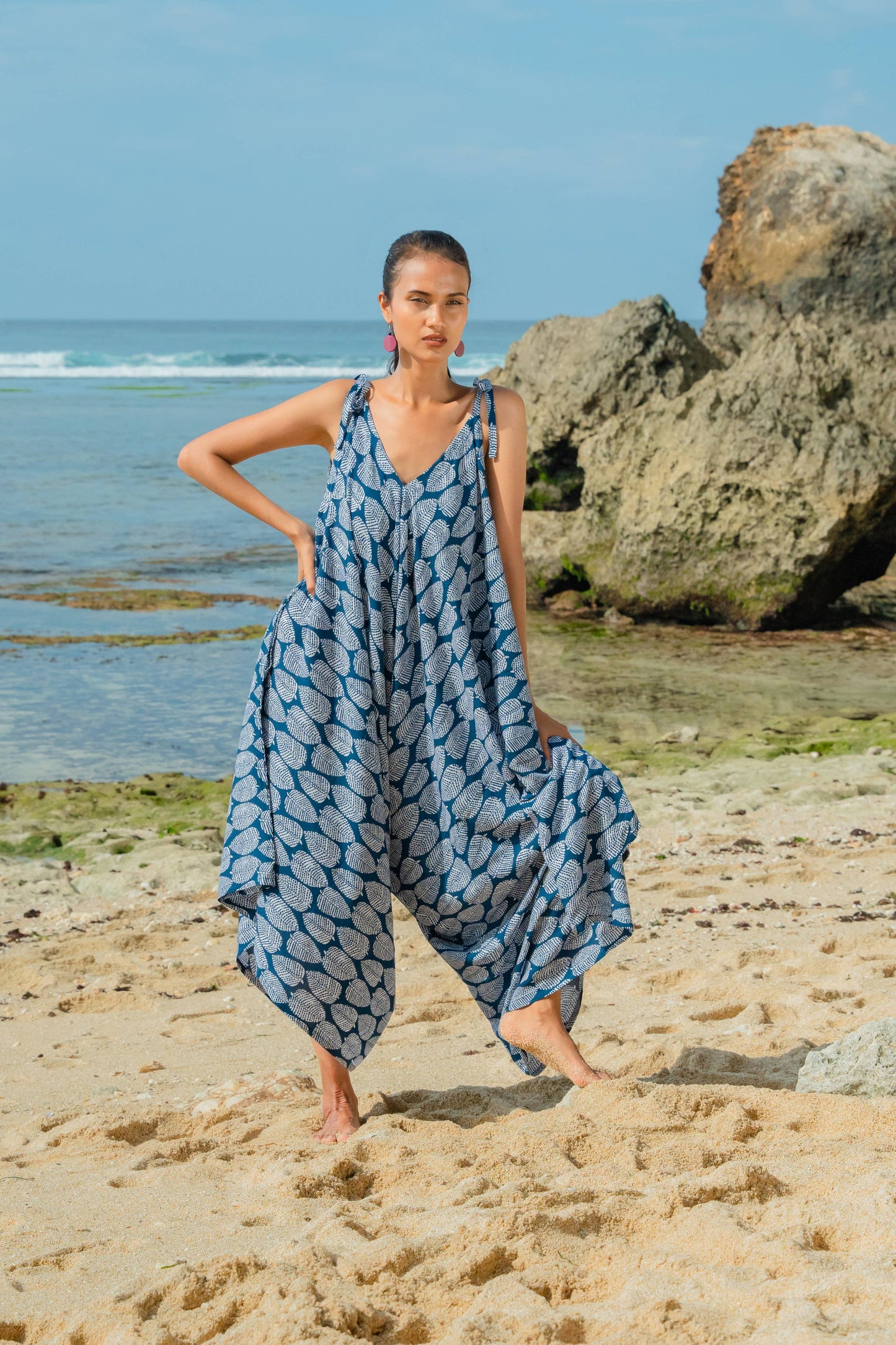 Suzie Blue Canada - Leaf Print Romper - Navy & White