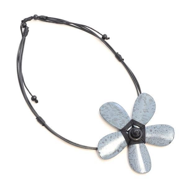 Suzie Blue Canada - Large Wooden Flower Necklace: Black