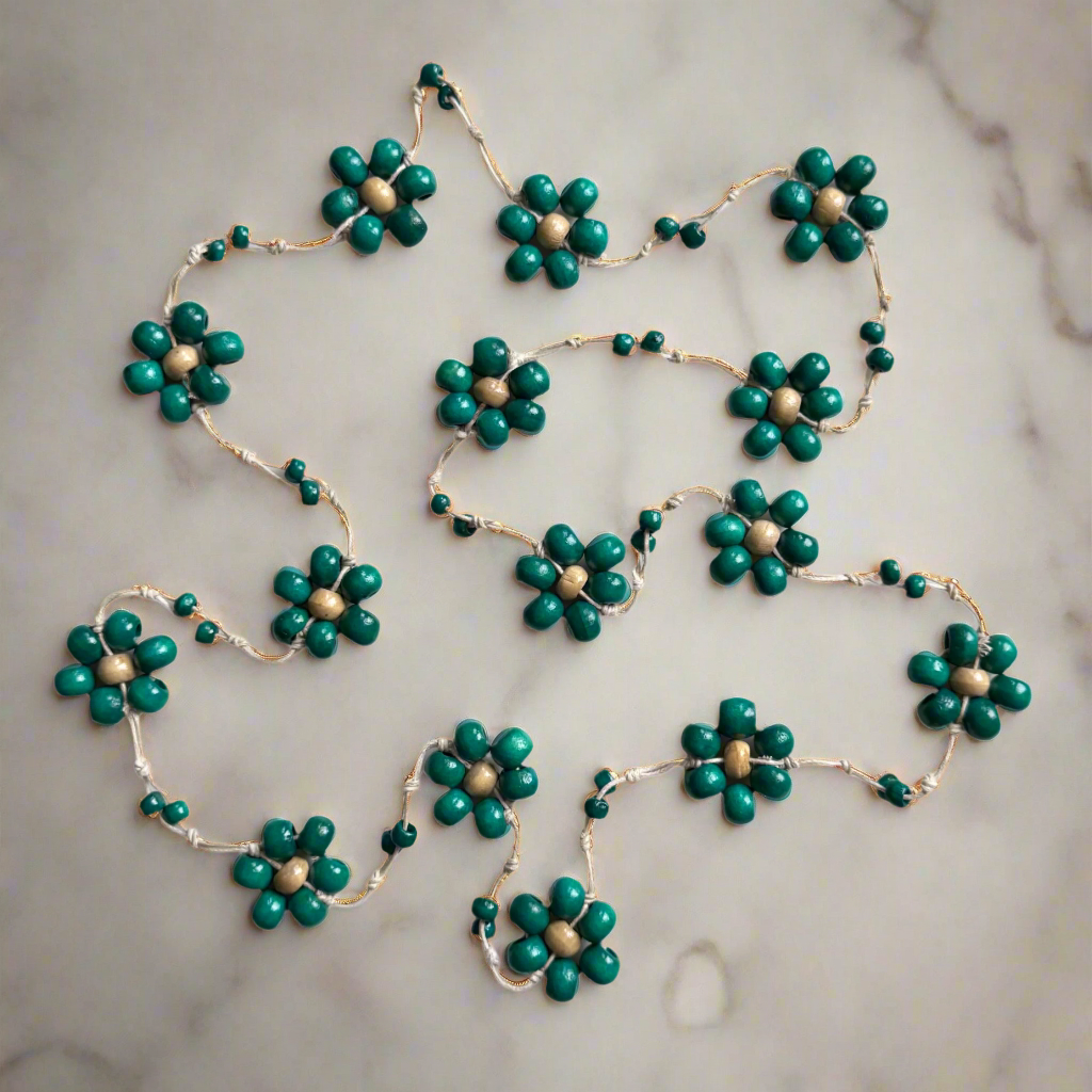 Suzie Blue Canada - Wooden Ball Flower Necklace: Black