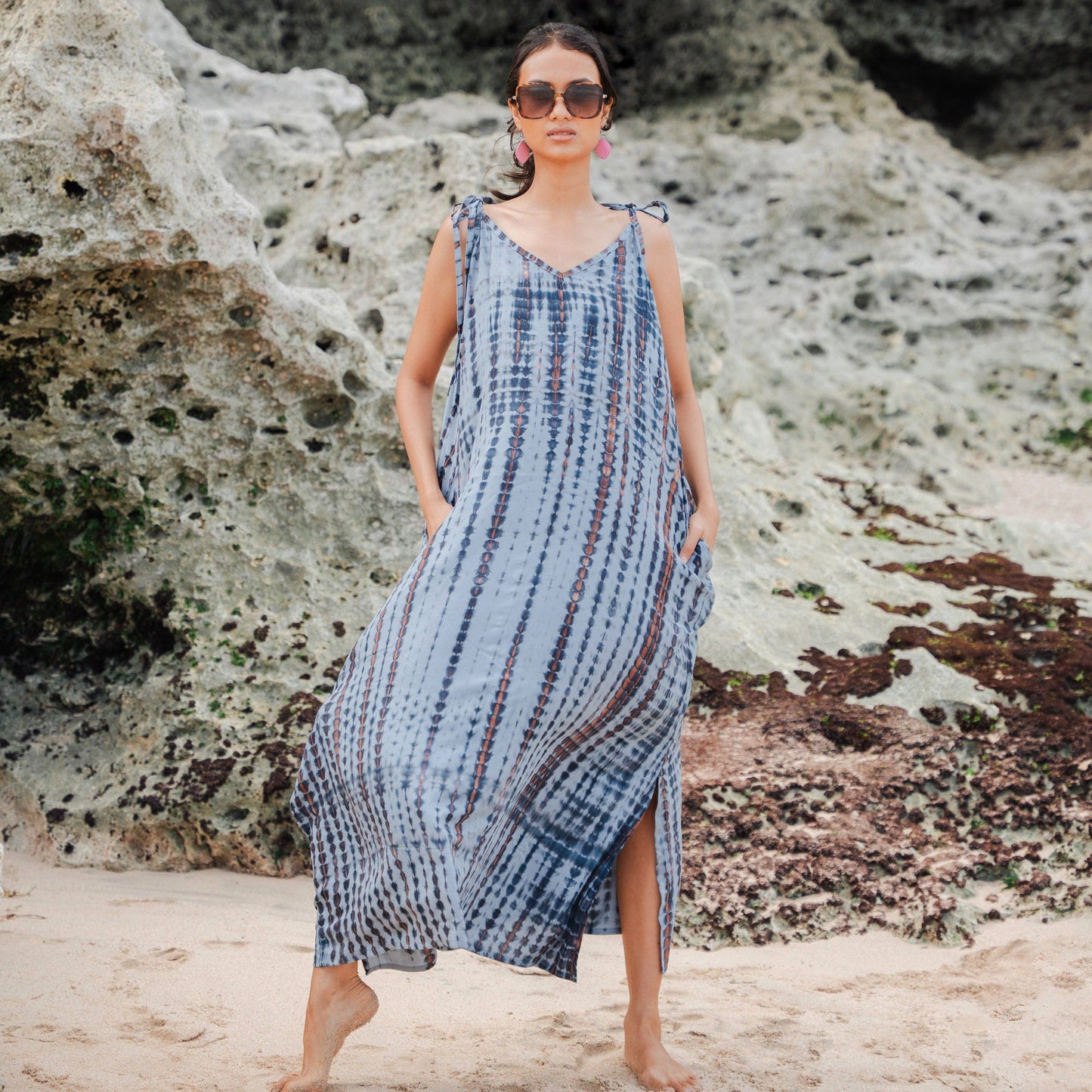 Suzie Blue Canada - Simple Bone Tie Dye Dress - Grey