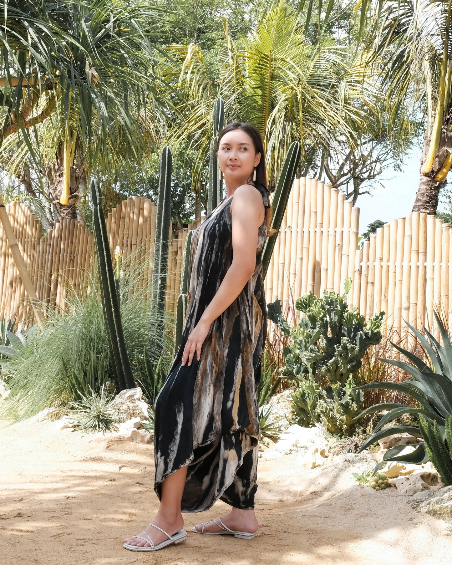 Suzie Blue Canada - Abstract Tie Dye Design Romper - Grey & Gold Mix