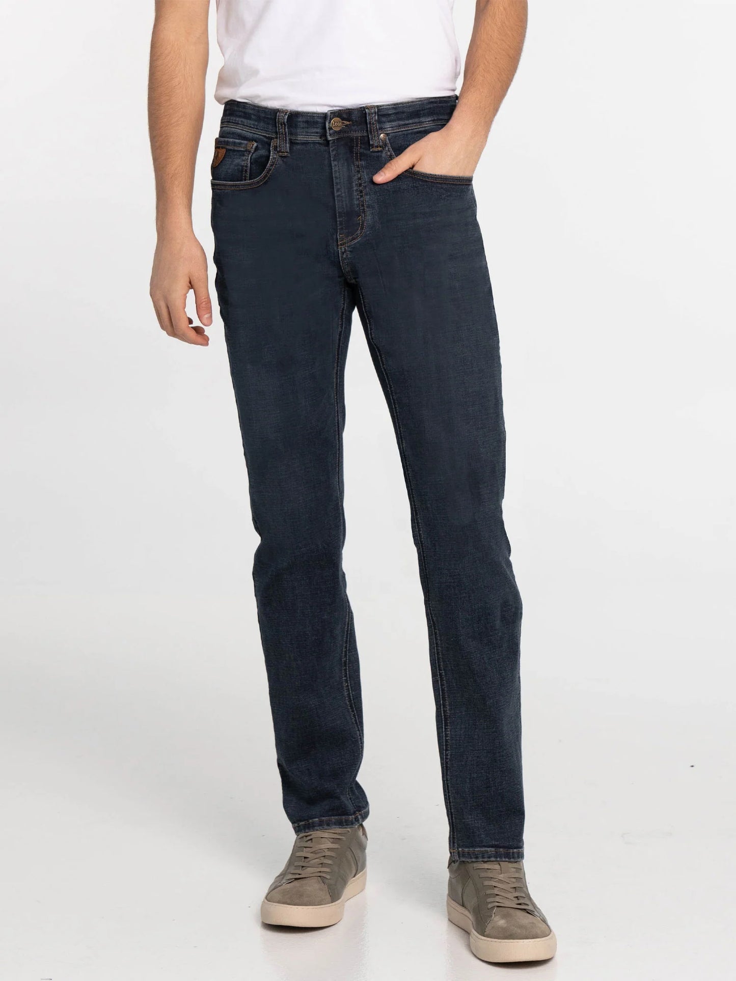 LOIS 136769900