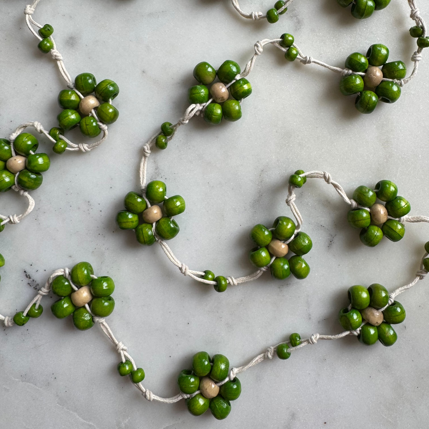 Suzie Blue Canada - Wooden Ball Flower Necklace: Pink