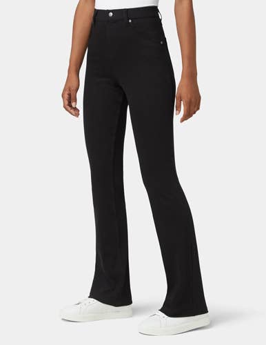 HUE Canada - Ultra Soft Denim Baby Bootcut: Black Indigo Wash / XS