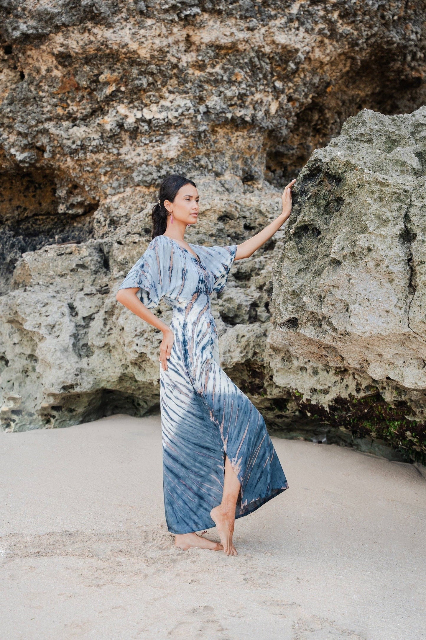 Suzie Blue Canada - Tie Dye Maxi Dress With V-Neckline