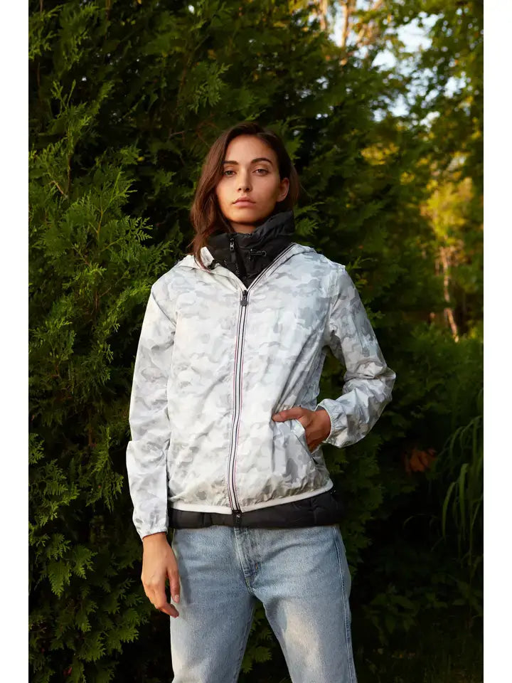 O8 Lifestyle - Women Boyfriend fit-White Camo Full Zip Packable Rain Jacket: M
