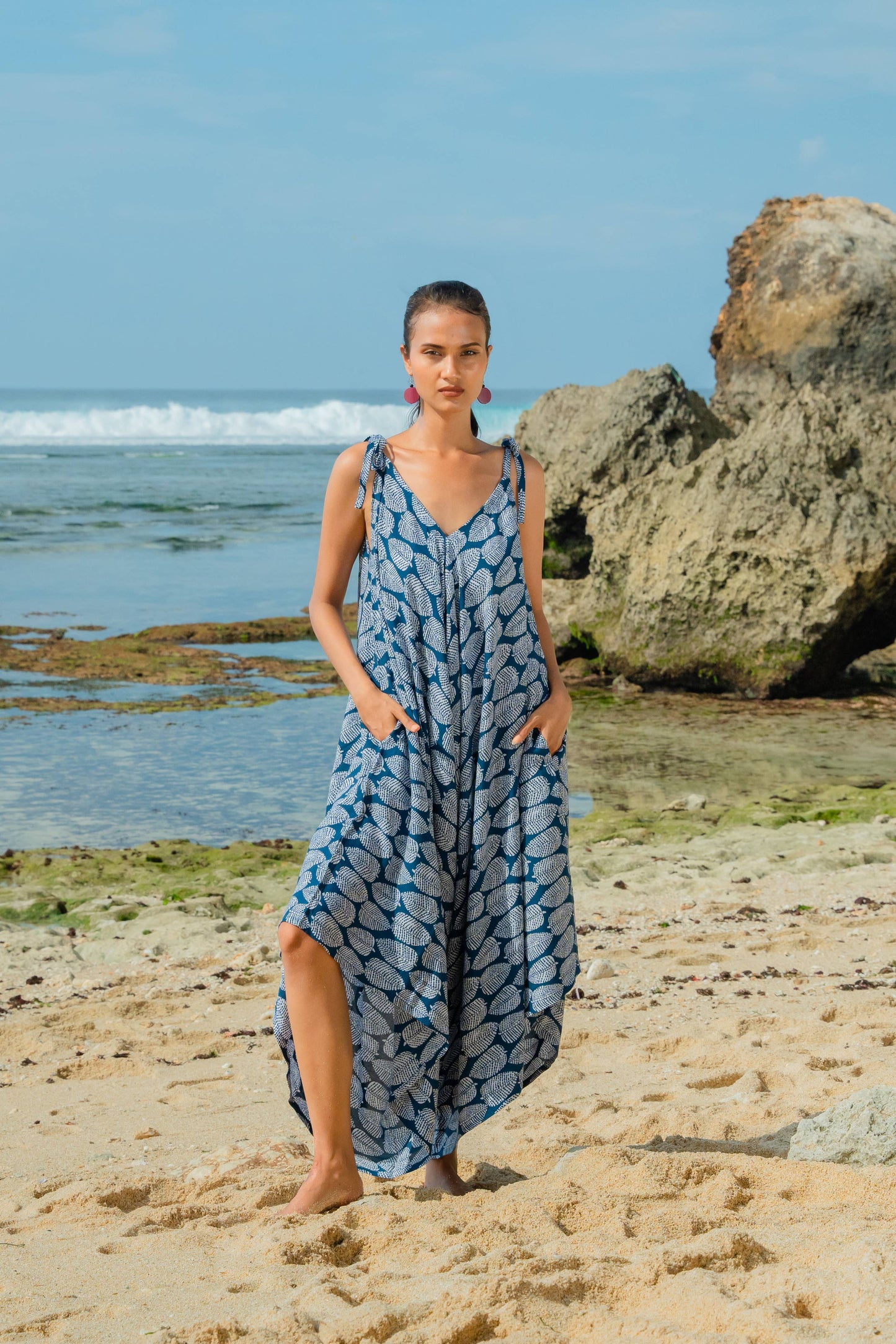 Suzie Blue Canada - Leaf Print Romper - Navy & White